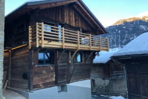 Grand appartement avec terrasse à Chez-Les-Reuses